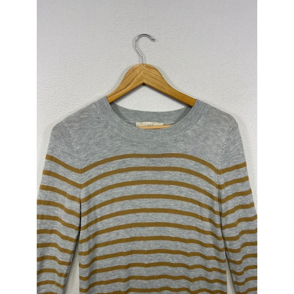 LOFT Preppy Academia Womens Medium Grey Mustard Striped Crewneck Sweater